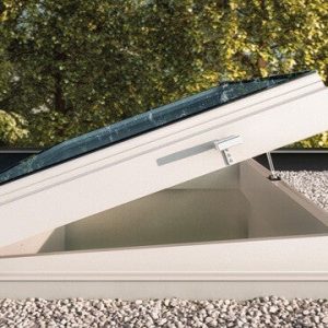 Claraboya Cuadrada Flex Motor con zócalo Recto 20cm Skylux iWindow2