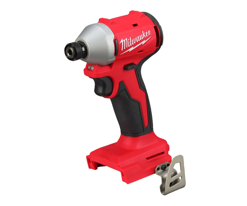 Powerpack Martillo + Taladro + Amoladora + Atornillador Impacto + 3bat 5Ah + Cargador + Baúl Milwaukee - Imagen 5