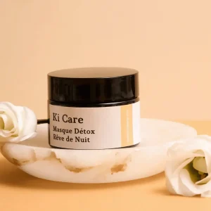 Mascarilla nocturna purificante con extractos de Reishi, té verde y piña. 50 ml.