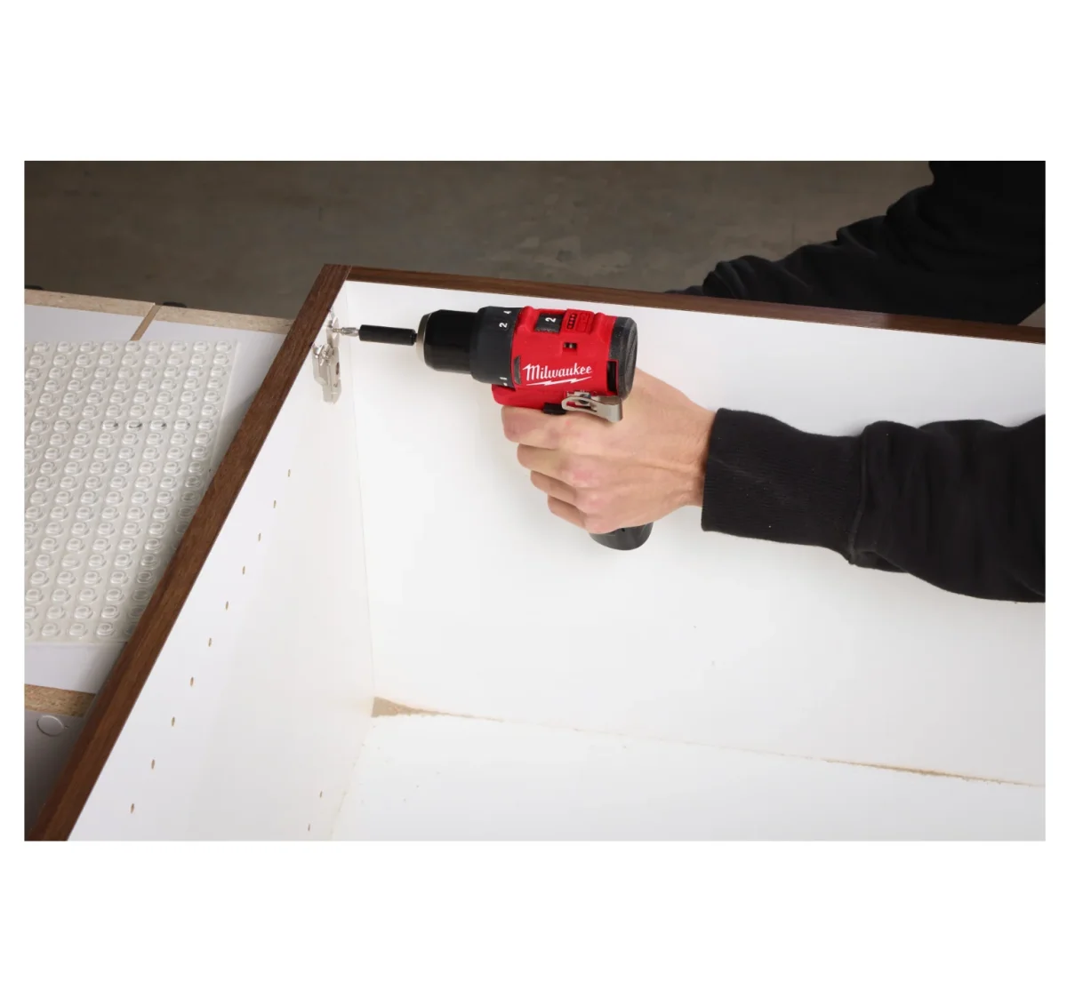Taladro percutor subcompacto M12 + Batería 2Ah + Cargador + Maletín Milwaukee M12 BLPDRC-202C - Imagen 6